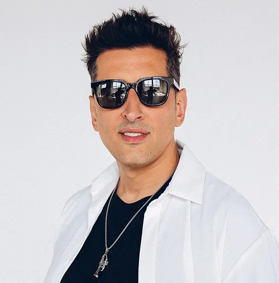 DJ Бакс